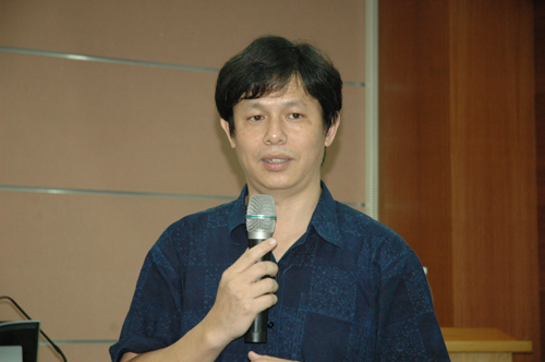 講座黃世輝教授