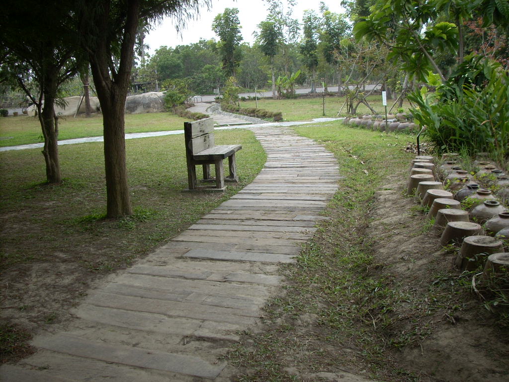 甕池
