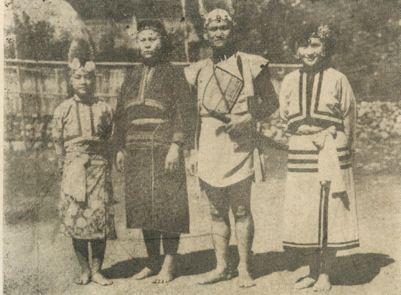毛信孝夫婦及兩公主