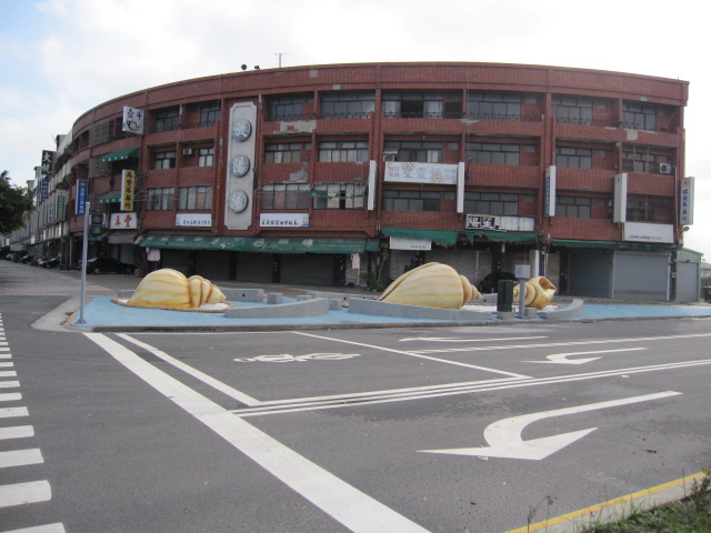 圖5：位於清水鎮的舶來品街以民族路與梧棲舶來品街相隔