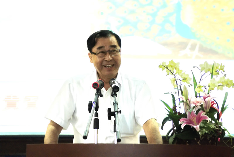 總統府廖秘書長了以致詞