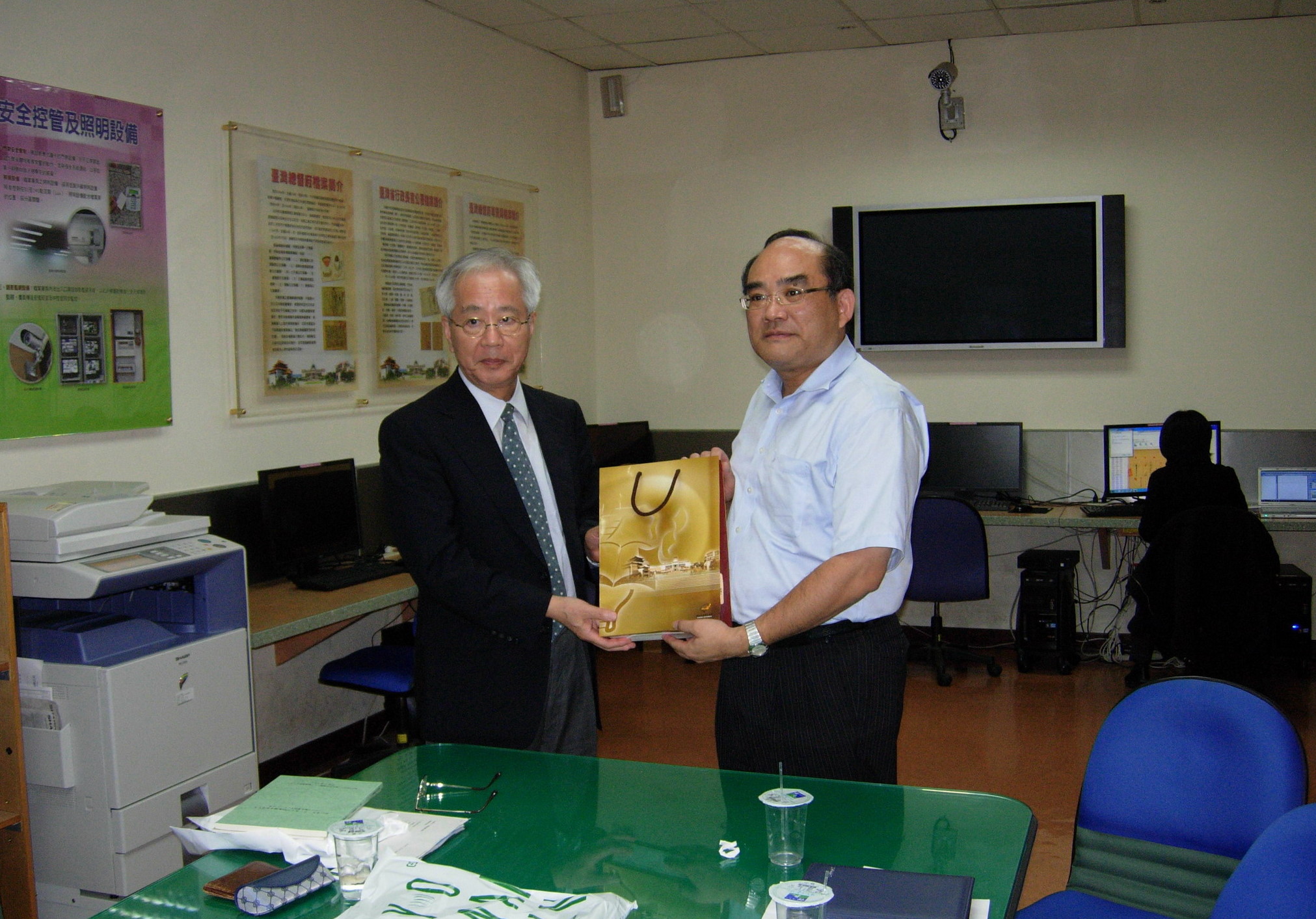 日本亞洲歷史資料中心負責人平野健一郎蒞館參訪
