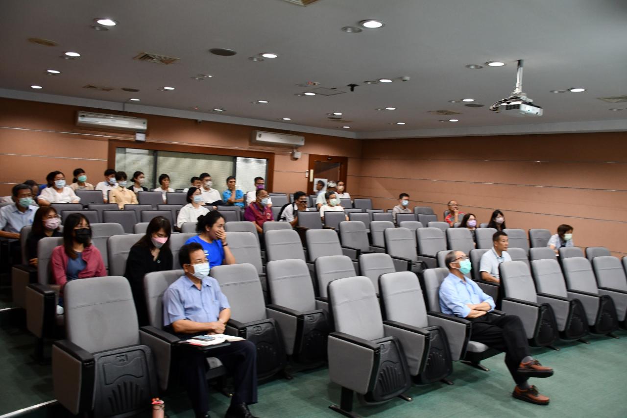 圖3：現場聽講情形