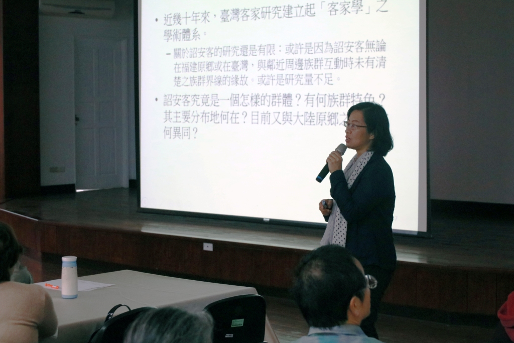 圖5.陳逸君老師演講