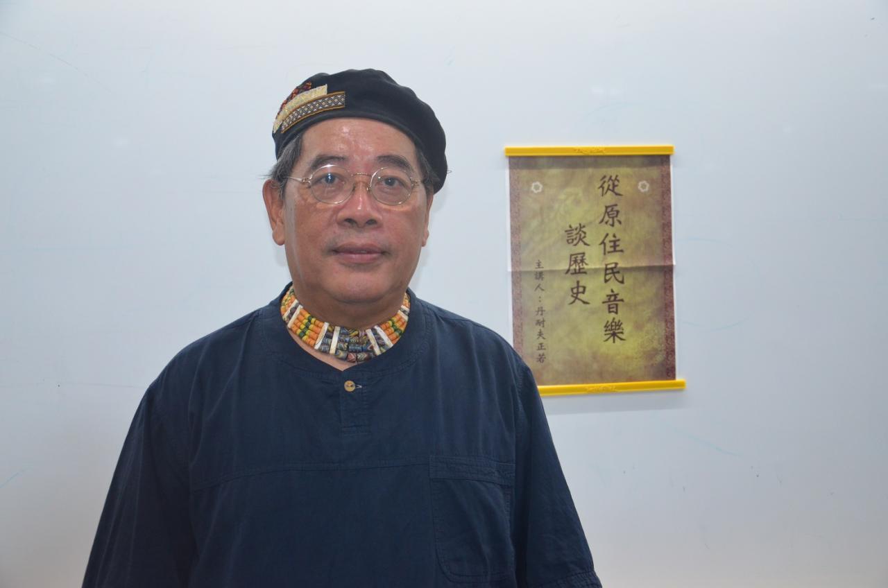 圖1.丹耐夫正若演講