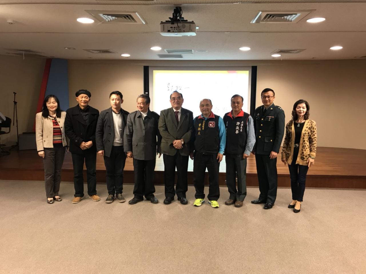 圖15：貴賓於開幕會場合影