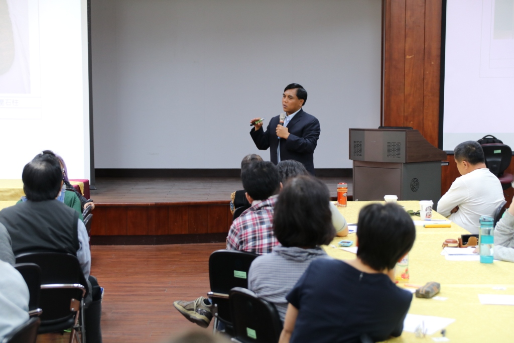 圖5.教授演講