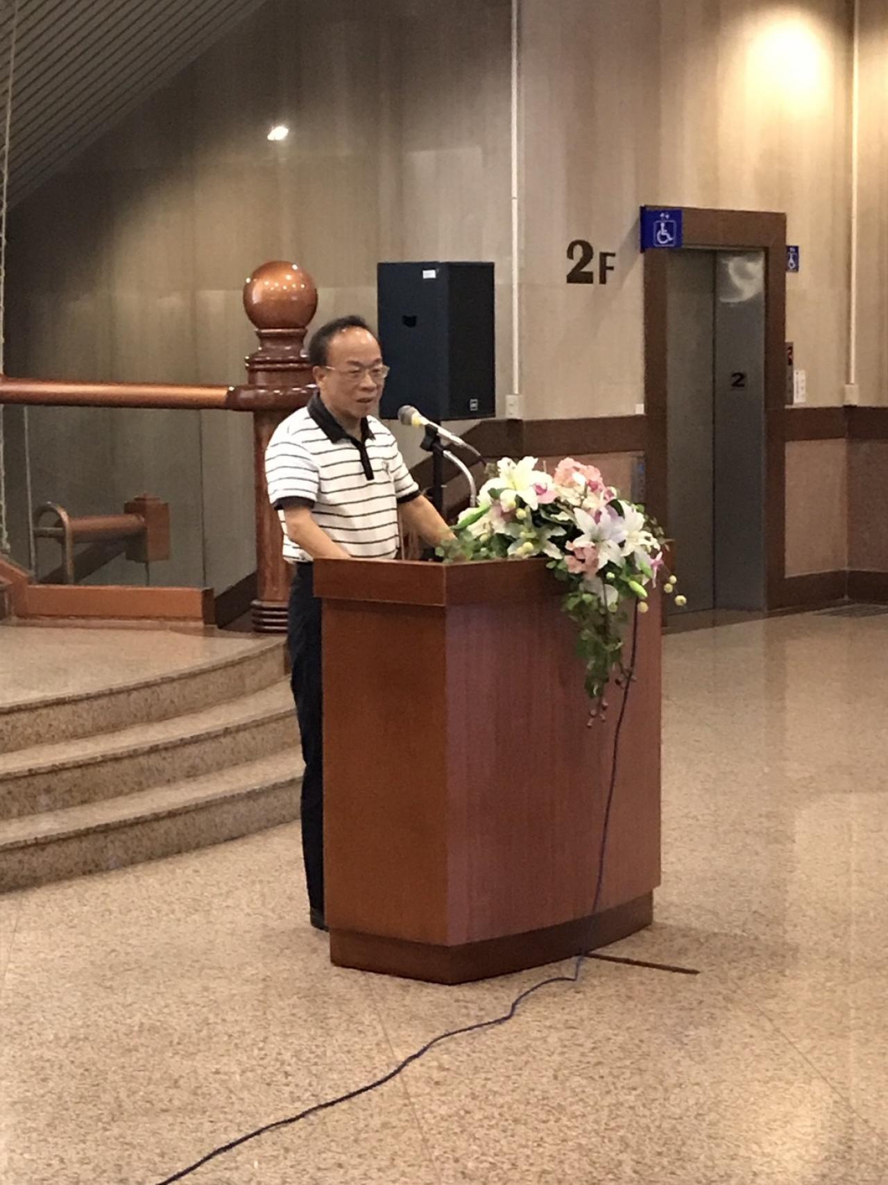 圖13：開幕式前臺灣省文獻委員會簡榮聰主委致詞