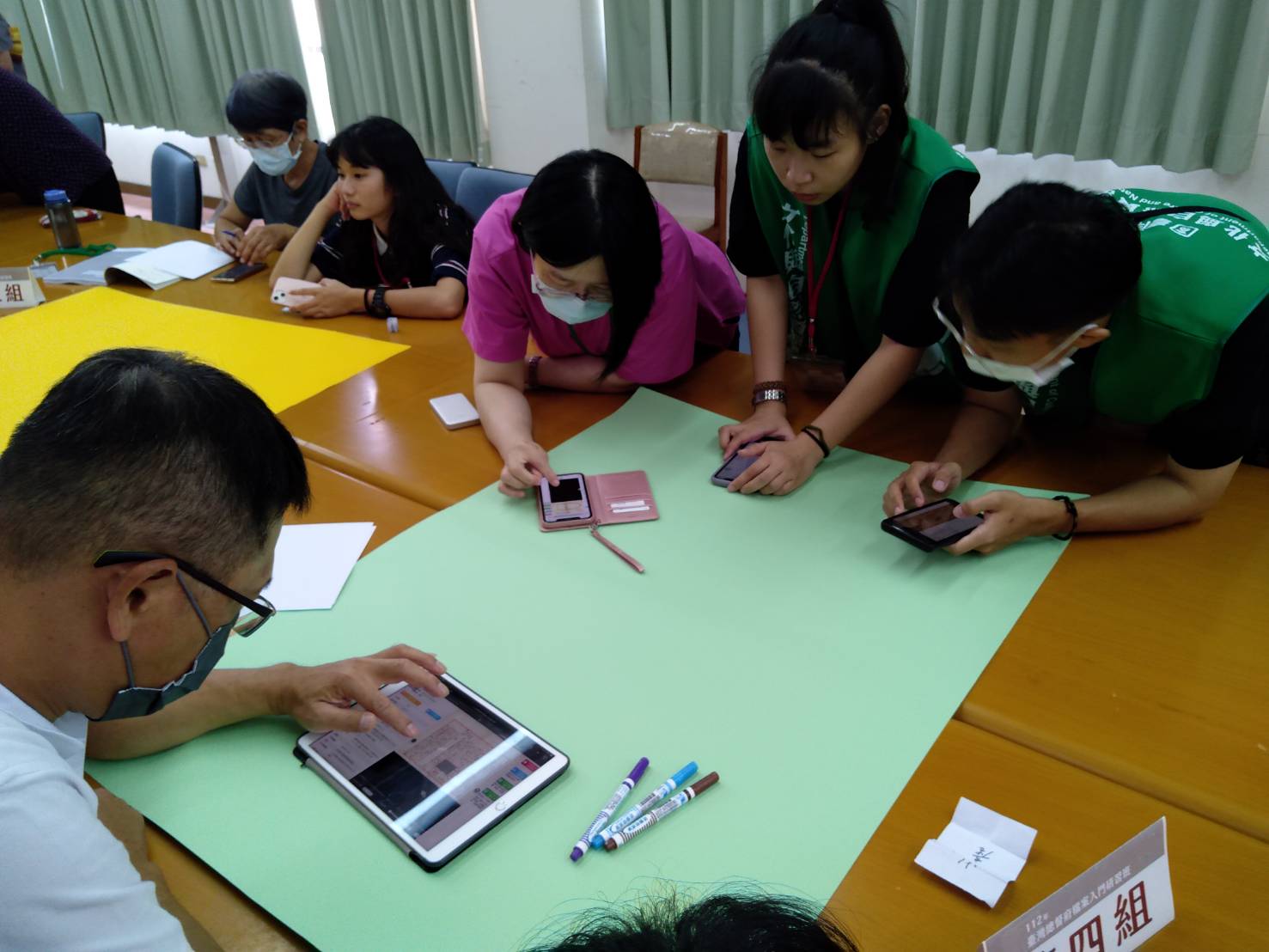 10.學員運用系統尋找資料.jpg