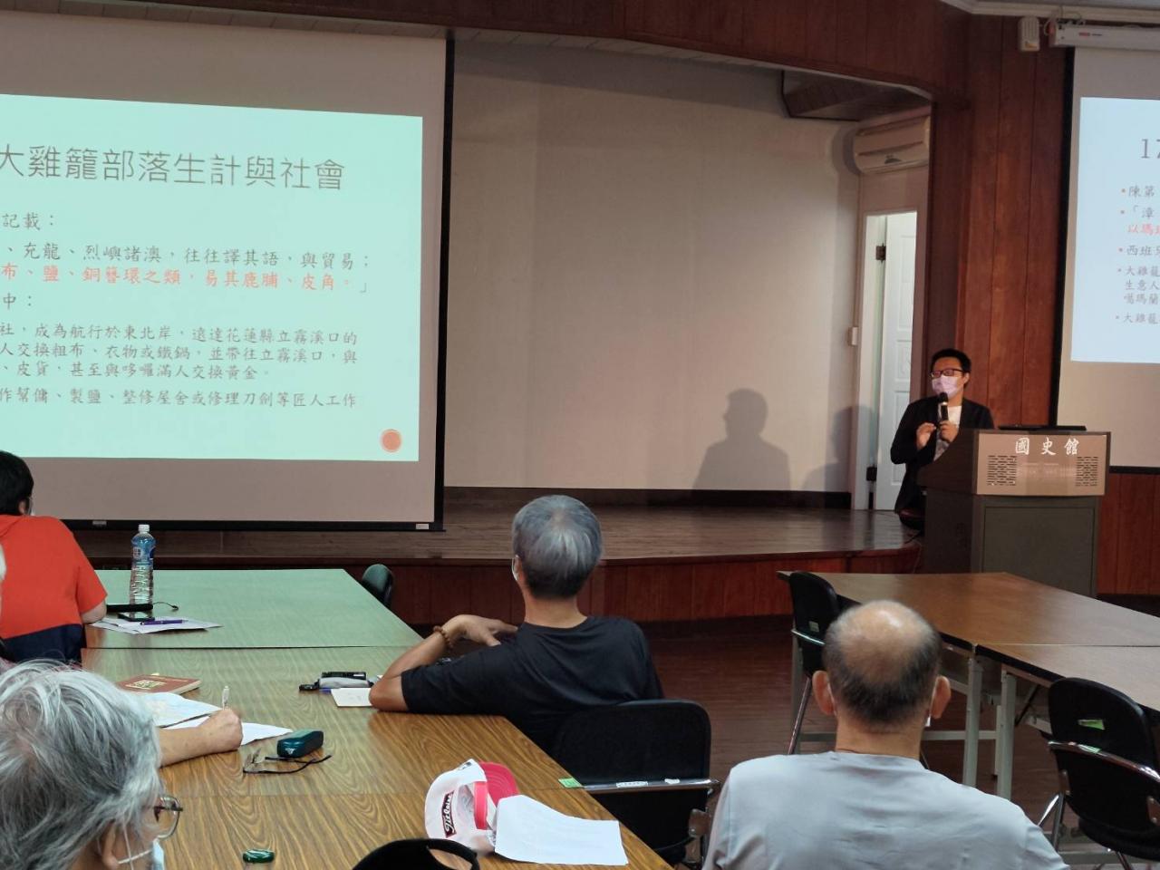 圖4：鄭螢憶教授演講