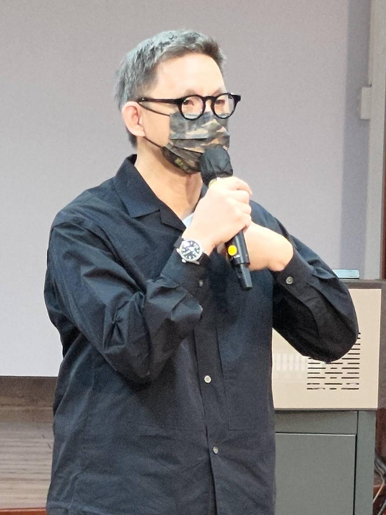 圖2：講座曹瑞原導演