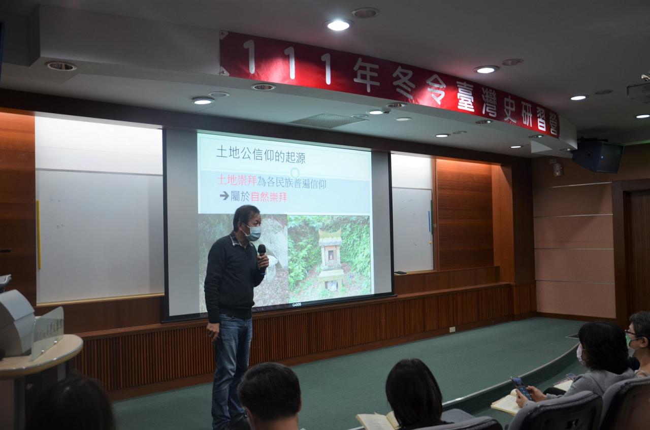 圖8：林茂賢老師主講「庄頭庄尾土地公」